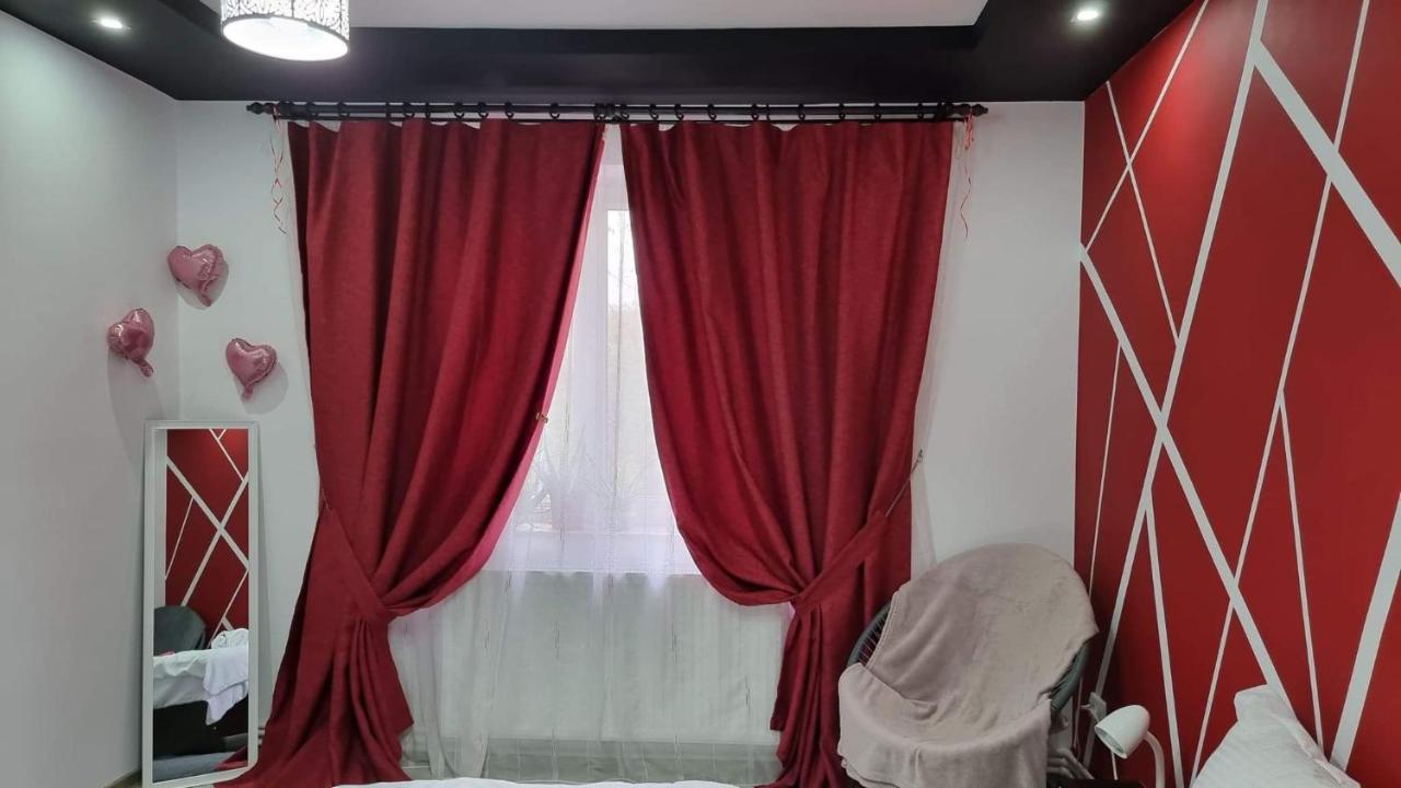 Appartement Studio Vale à Hunedoara Extérieur photo